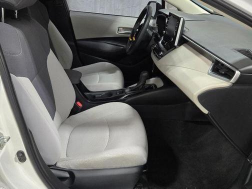White 2021 Toyota Corolla LE