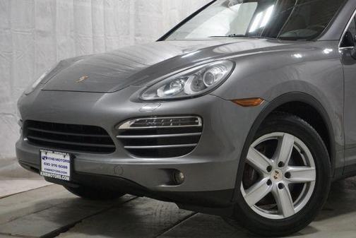 Gray 2013 Porsche Cayenne Base