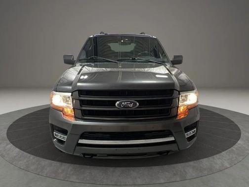 Gray 2017 Ford Expedition Limited
