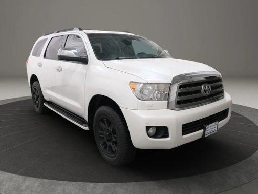 Blizzard Pearl 2014 Toyota Sequoia Platinum