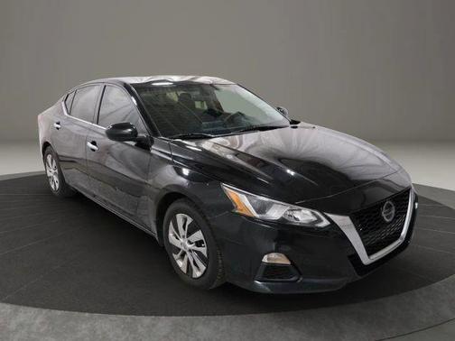Black 2020 Nissan Altima 2.5 S