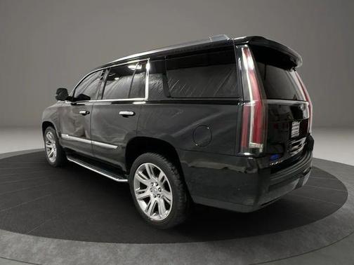 2018 Cadillac Escalade Luxury