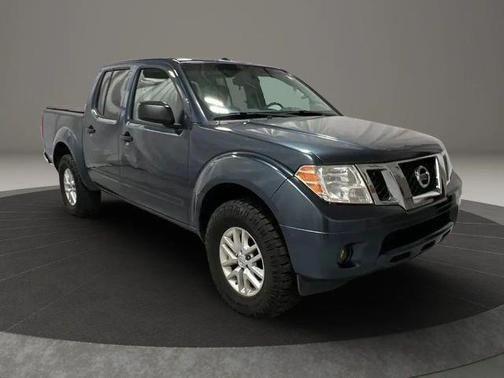 Blue 2014 Nissan Frontier SV