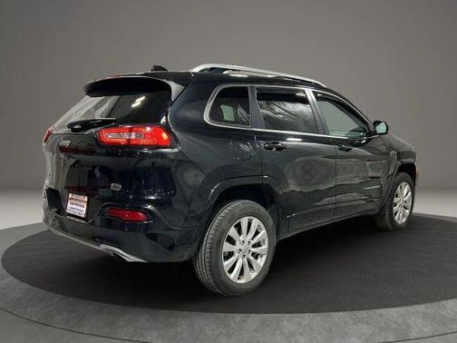 2016 Jeep Cherokee Overland