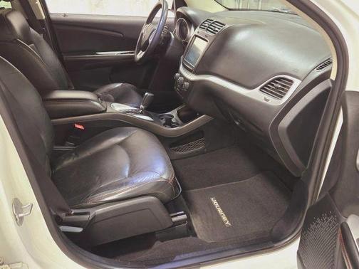 White 2015 Dodge Journey R/T
