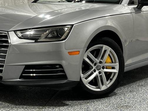Florett Silver Metallic 2017 Audi A4 2.0T Premium