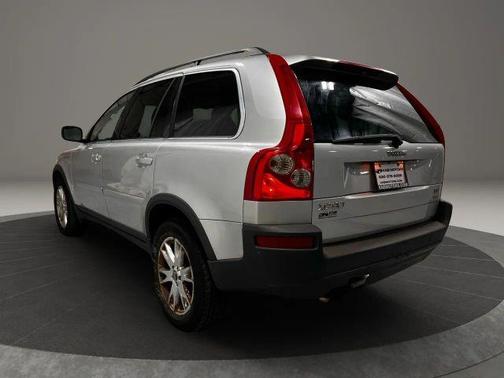 2005 Volvo XC90 V8