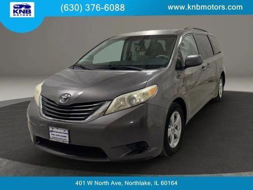 2011 Toyota Sienna LE