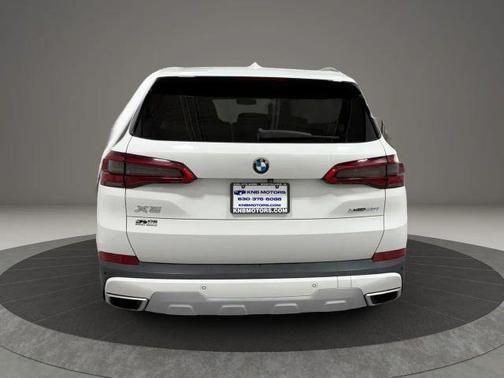 White 2019 BMW X5 xDrive40i