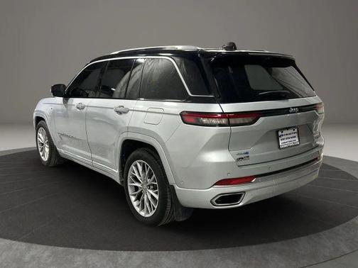 2023 Jeep Grand Cherokee 4xe Summit