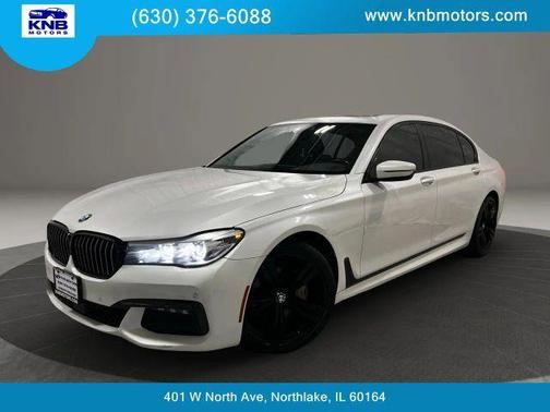 White Metallic 2018 BMW 740 i