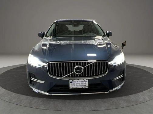 Gray 2023 Volvo XC60 B5 Plus Bright Theme