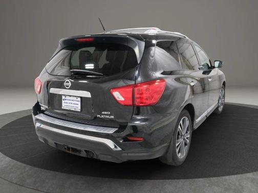 Magnetic Black 2018 Nissan Pathfinder Platinum