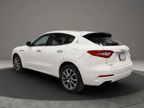 2017 Maserati Levante Base