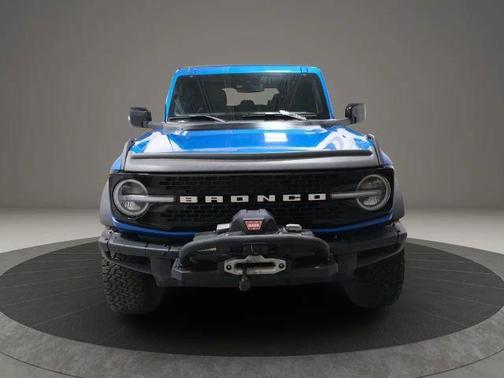Blue Metallic 2021 Ford Bronco Wildtrak