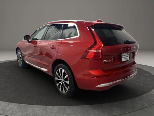 2023 Volvo XC60 B5 Plus Bright Theme