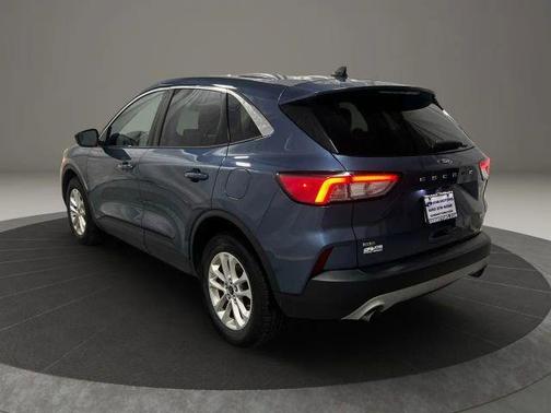 Blue Metallic 2020 Ford Escape SE
