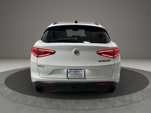 2019 Alfa Romeo Stelvio Base