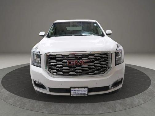 White 2018 GMC Yukon XL Denali