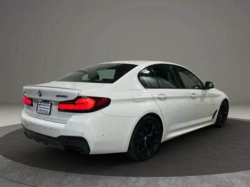 Alpine White 2023 BMW M550 i xDrive