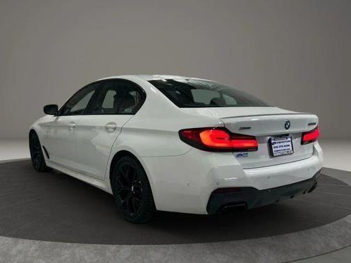 White 2023 BMW M550 i xDrive
