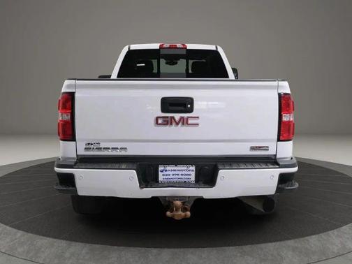 White 2018 GMC Sierra 2500 SLT