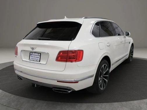 White 2017 Bentley Bentayga W12