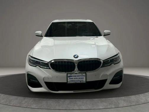 Mineral White Metallic 2020 BMW 330 i xDrive