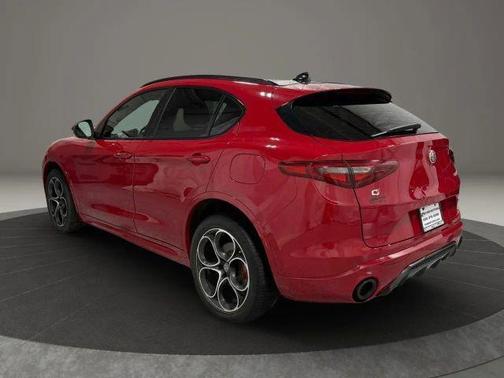 Rosso 2021 Alfa Romeo Stelvio Ti Sport