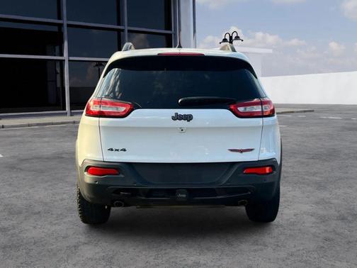 2018 Jeep Cherokee Trailhawk