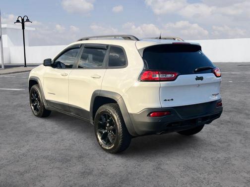 2018 Jeep Cherokee Trailhawk