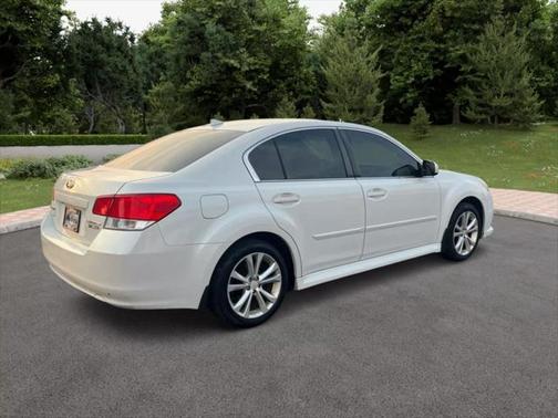 2014 Subaru Legacy Premium