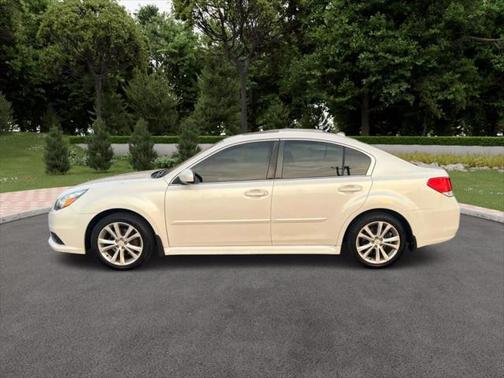 2014 Subaru Legacy Premium