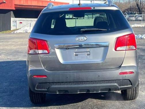 2011 Kia Sorento LX