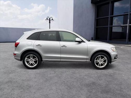 2016 Audi Q5 2.0T Premium Plus