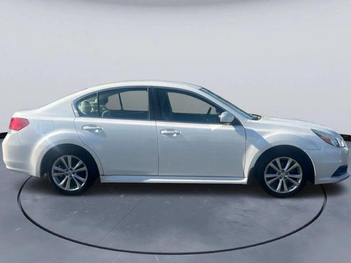 2013 Subaru Legacy Premium
