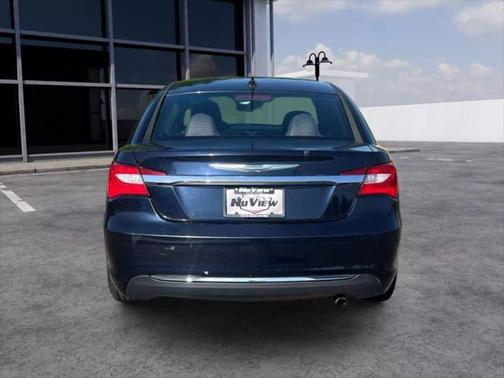 2012 Chrysler 200 Touring