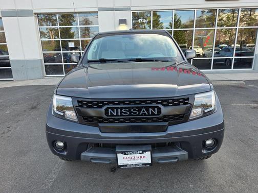 Gray 2014 Nissan Frontier SV