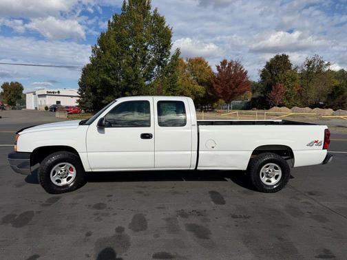 2004 Chevrolet Silverado 1500 Work Truck