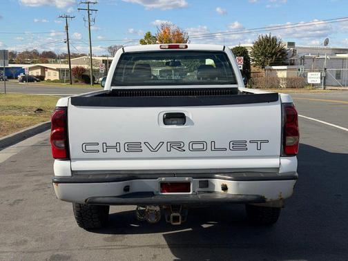 2004 Chevrolet Silverado 1500 Work Truck