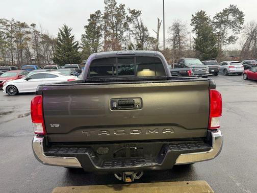 2016 Toyota Tacoma SR5