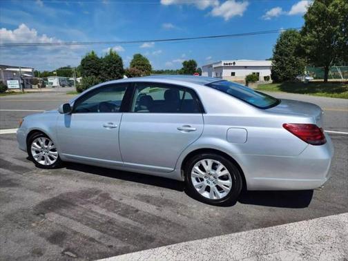 2008 Toyota Avalon XLS