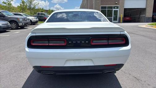 2017 Dodge Challenger SXT