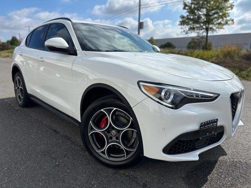 2018 Alfa Romeo Stelvio Sport