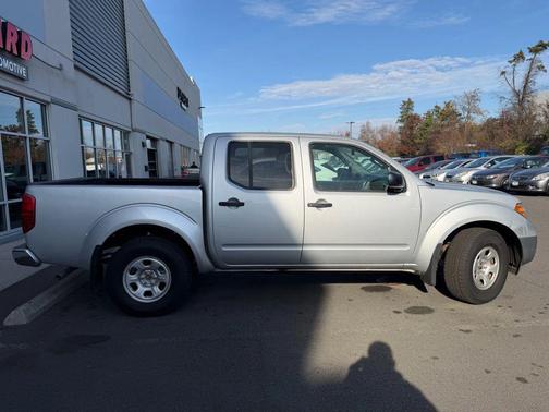 2016 Nissan Frontier S