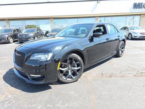 2023 Chrysler 300 S