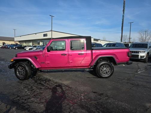 2024 Jeep Gladiator Sport S