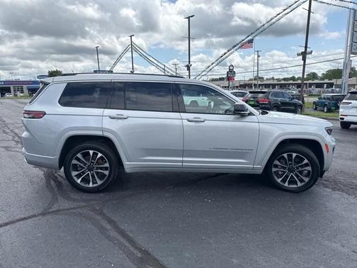 2022 Jeep Grand Cherokee L Overland