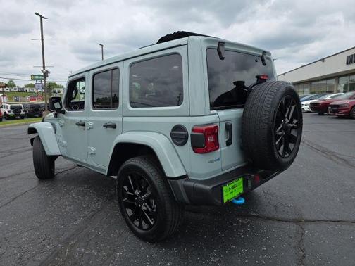 Earl Clearcoat 2024 Jeep Wrangler 4xe Sahara
