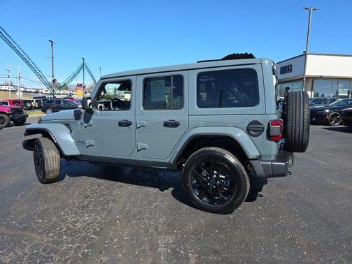 2025 Jeep Wrangler 4xe Sahara